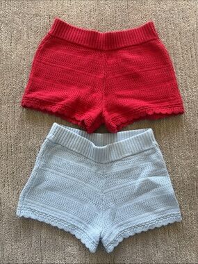 Like new abercrombie kids Red and Light Blue Knit Scalloped Hem Shorts Sz 9/10